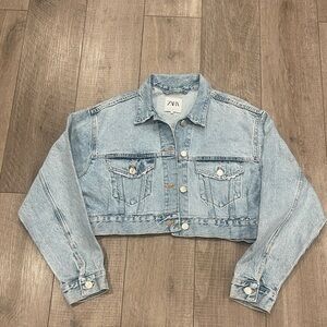 Zara Light Blue Cropped Denim Jacket Size Medium